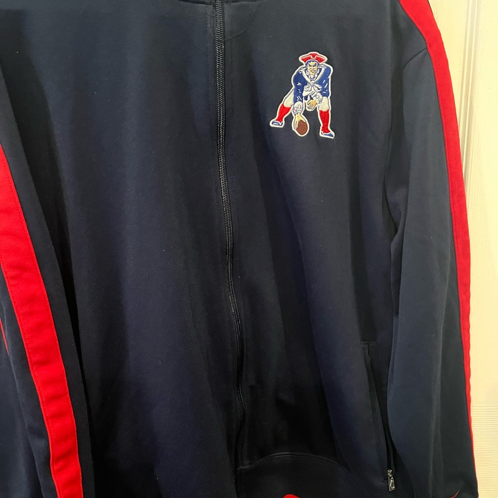 Nike x NFL Navy and Red Patriots Lightweight Jacket